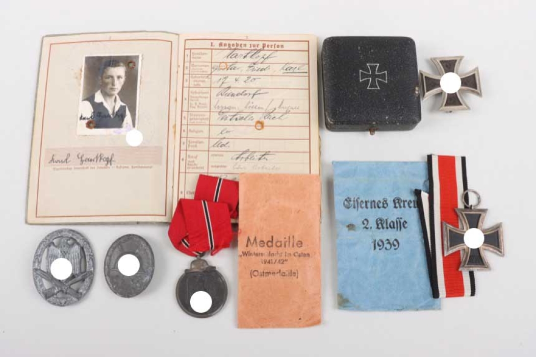 Aufklärungs-Abteilung 9 medal grouping + Wehrpass - 1939 Iron Cross recipient