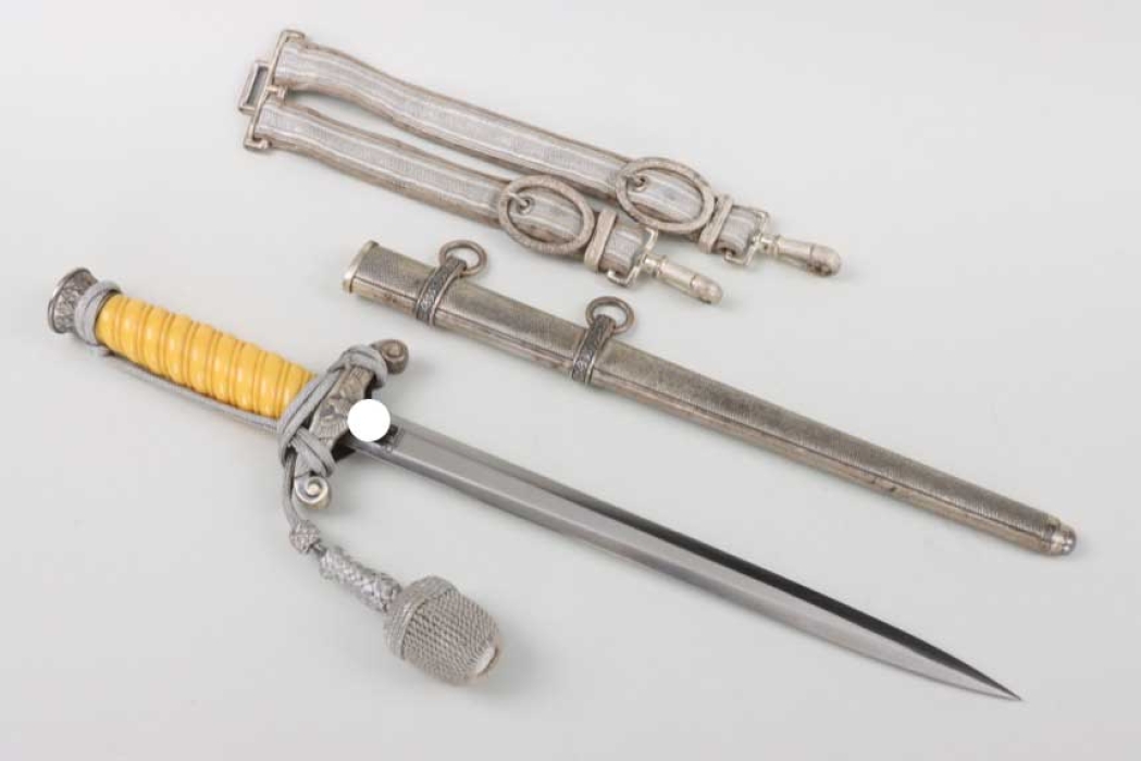 M35 Heer officer's dagger with hangers and portepee -  Eickhorn