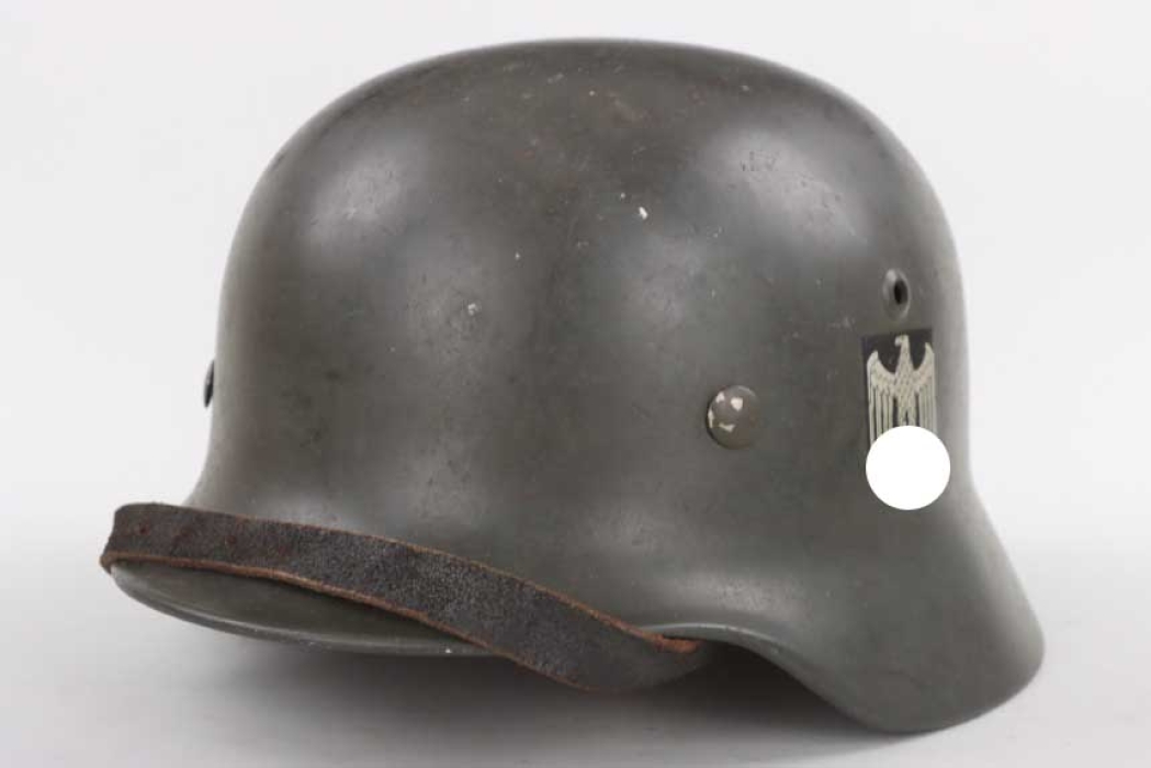 Double Decal Heer M35 helmet with lining and chinstrap - Q64