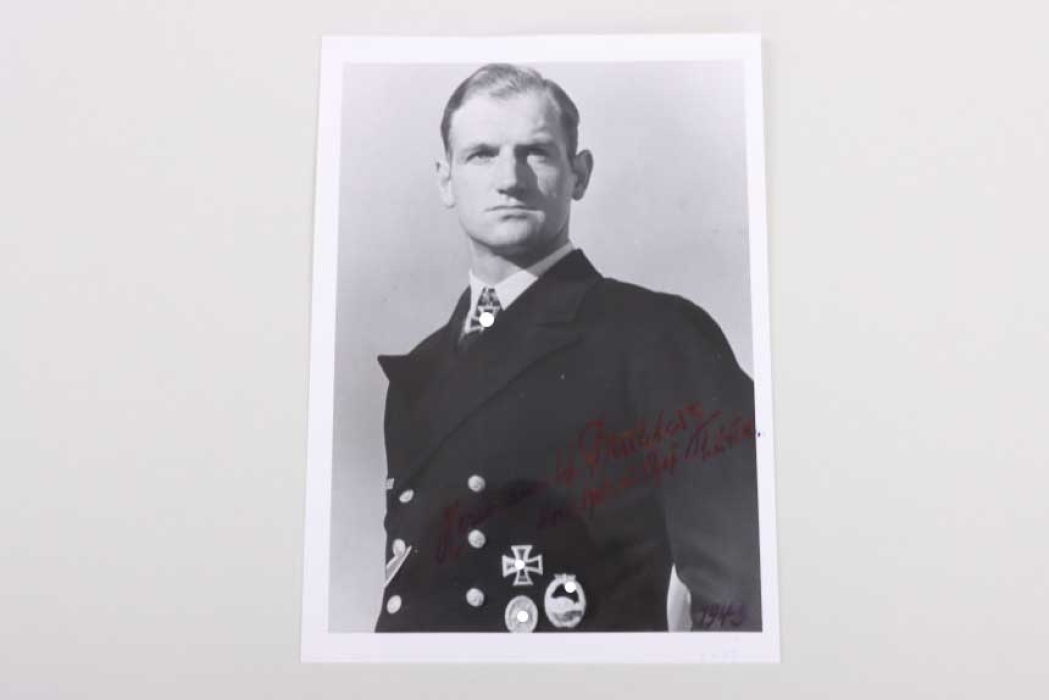 Büchting, Hermann (Kriegsmarine) - Knight's Cross winner signed portrait photo