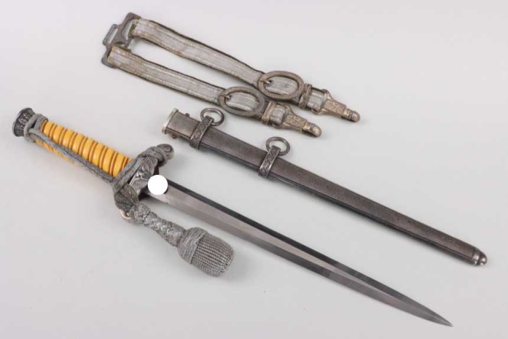 M35 Heer officer's dagger with hanger and portepee - Puma