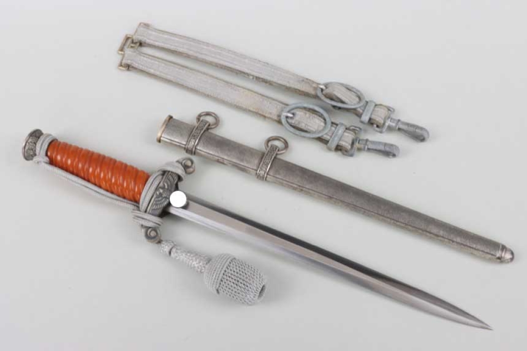 M35 Heer officer's dagger with hangers and portepee - Eickhorn