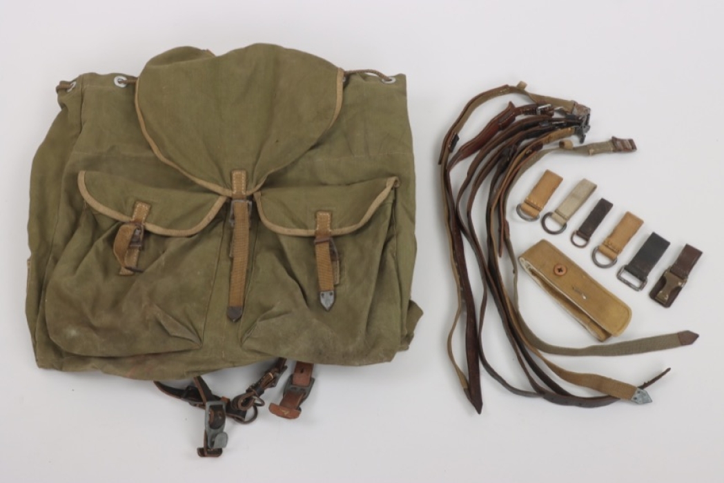 Wehrmacht backpack, support straps, belt loops, and "Kragenbinde" collar liner
