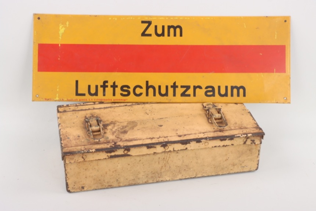 Luftschutz tin sign and metal box