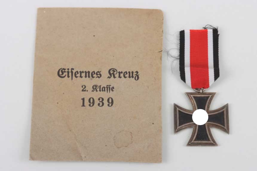 1939 Iron Cross 2nd Class unmarked + pouch