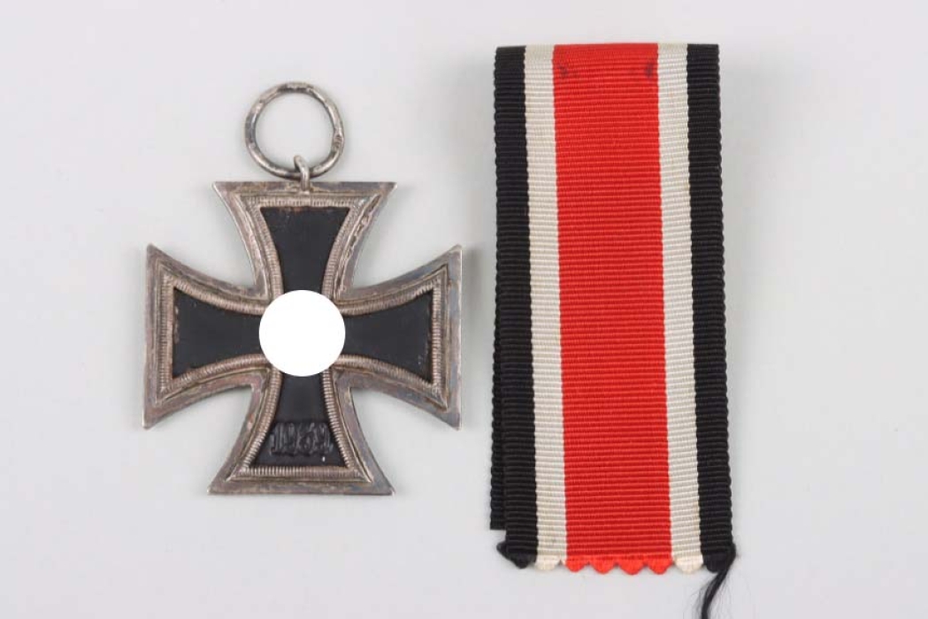 1939 Iron Cross 2nd Class, "76" Ernst L. Müller