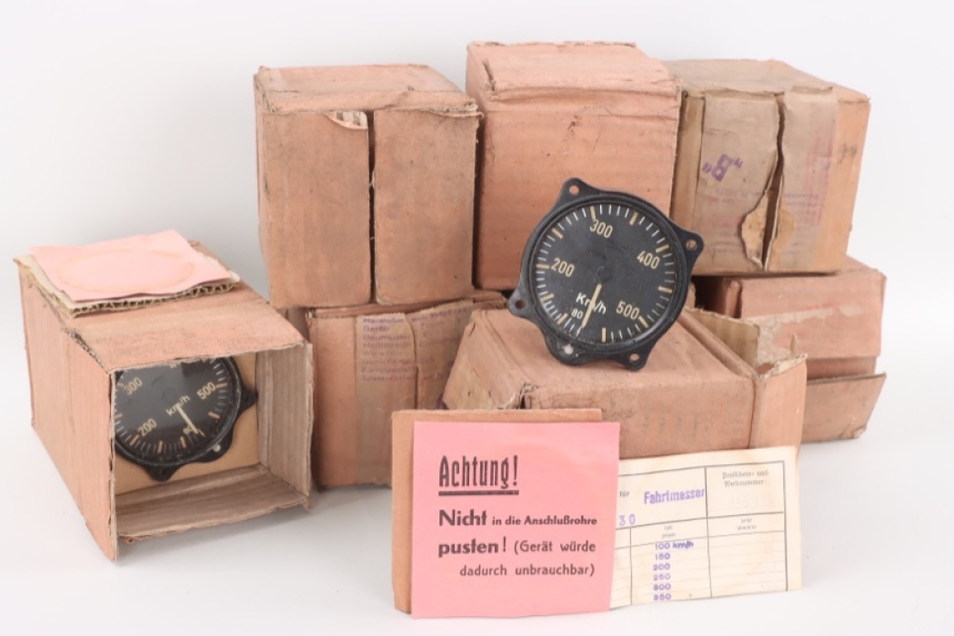8 x Luftwaffe unissued aircraft tachometer 550 km/h in box - Fl 22230