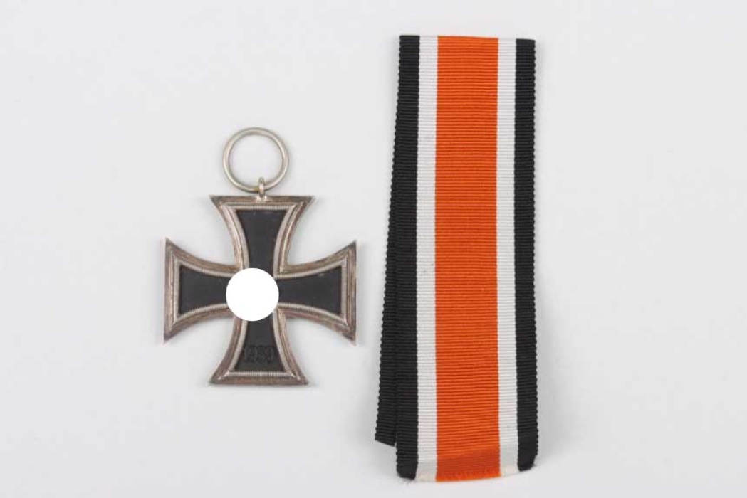1939 Iron Cross 2nd Class Deumer Schinkel