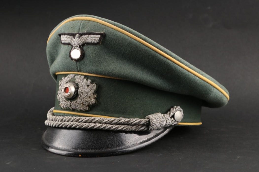 Heer signals visor cap for officers with black eagle