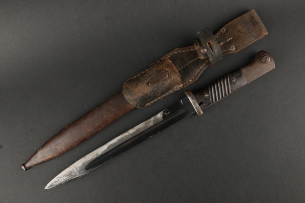 Wehrmacht bayonet 84/98 - 1140 with frog