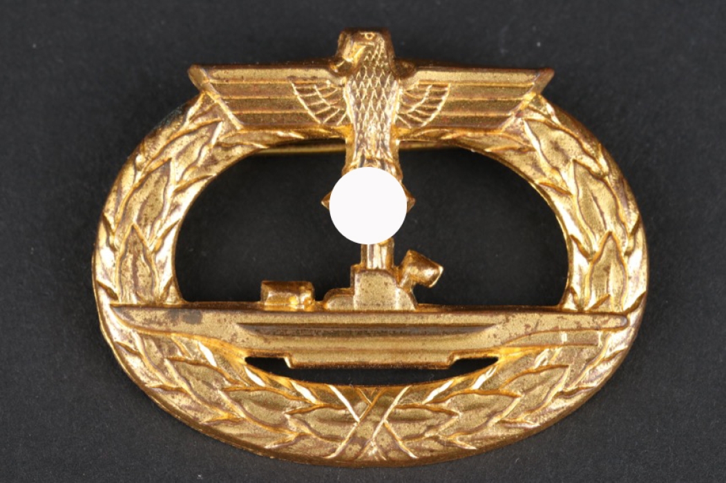 Submarine War Badge - Hollow