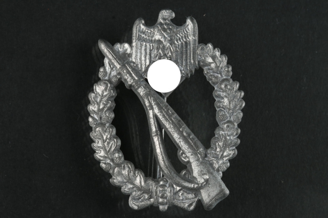 Infantry Assault Badge in Silver - BSW