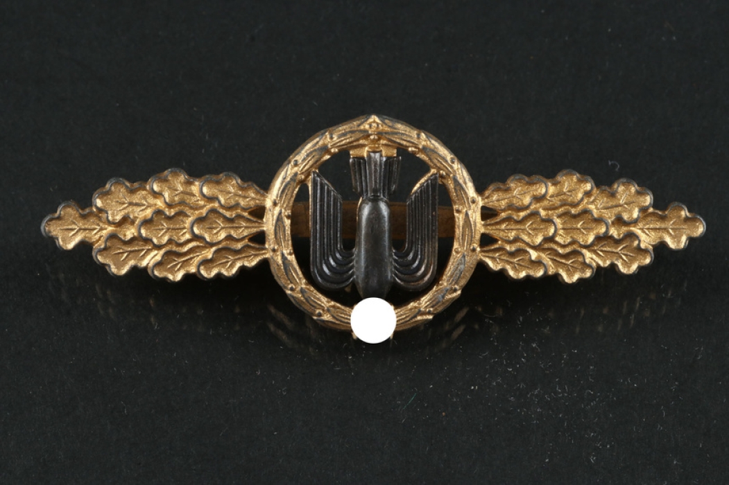 Squadron Clasp for Bomber Pilots in Gold - F&B.L.
