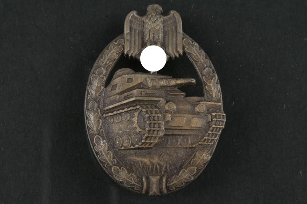 Tank Assault Badge in Bronze
