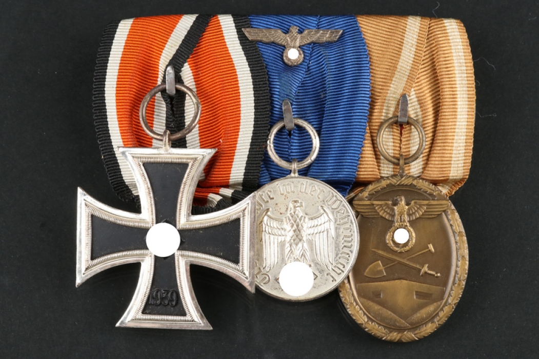 Medal bar with Schinkel Iron Cross