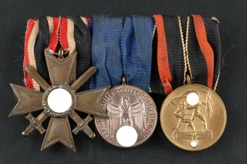 Medal bar of a WWII participant