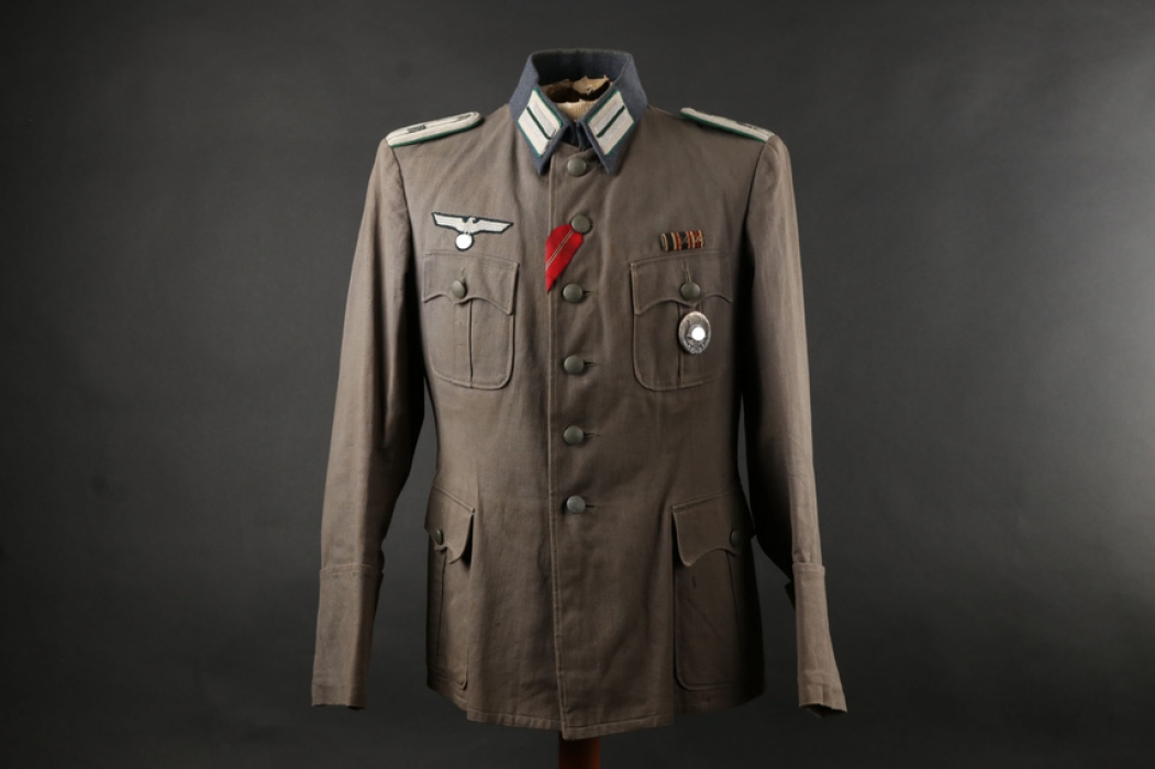 Army Administration uniform of a Sonderführer